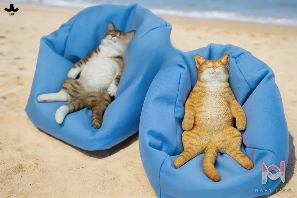 JXK – Lazy Cat on the Sofa JXK336 (Licensed)