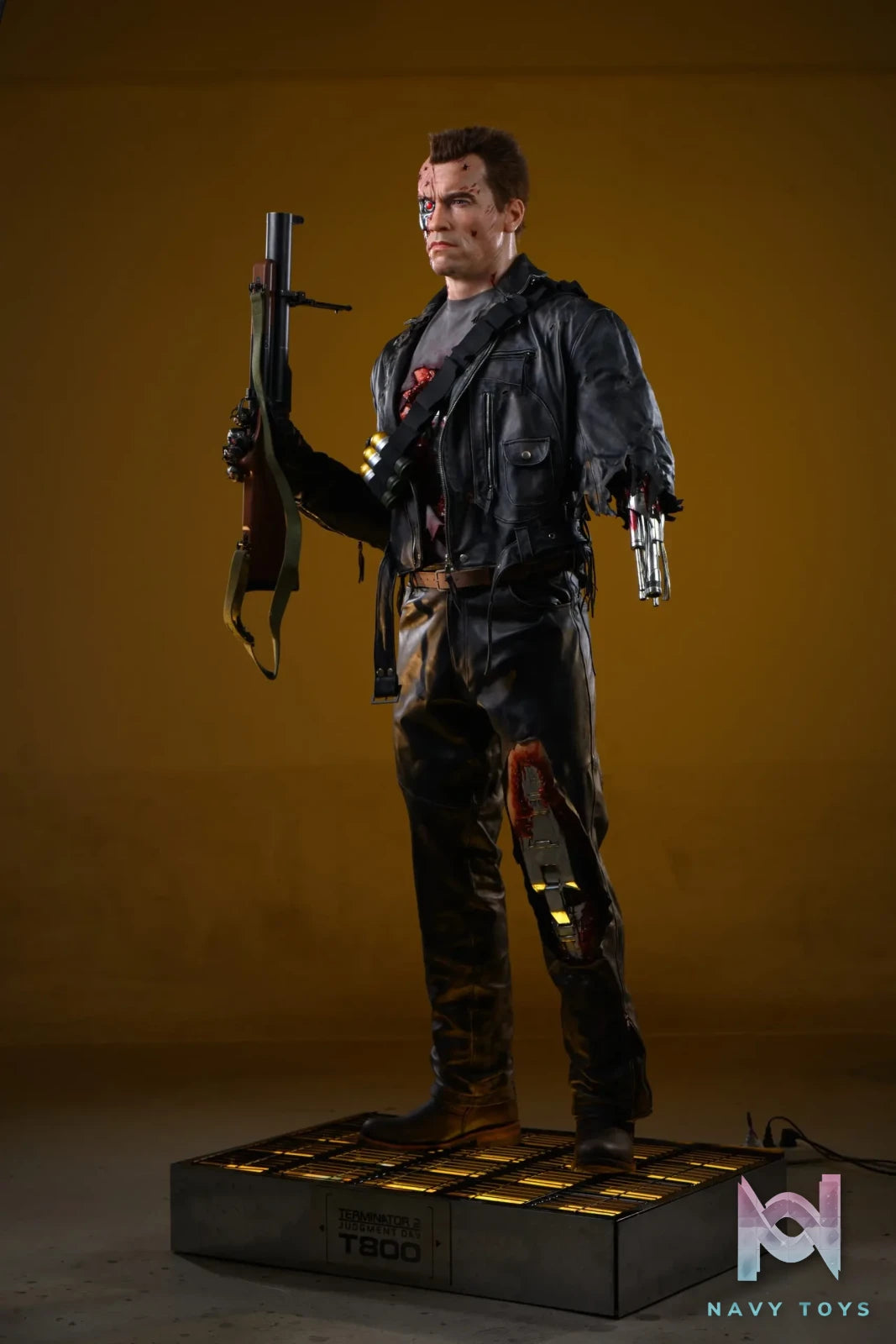 Inner Studio – Terminator T800 battle damage 1/1 life size statue The Terminator