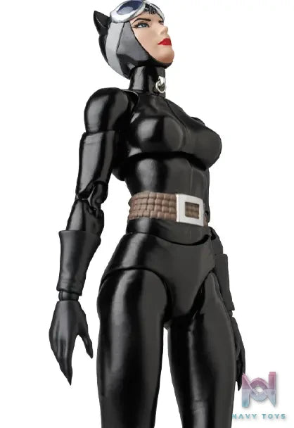 MEDICOM TOY – Mafex Batman Hush Comic Version Catwoman Action Figure (Licensed)