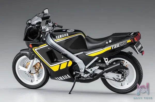 Hasegawa – 1/12 Yamaha TZR250 (2AW) “New Yamaha Black” Plastic Model (Licensed)