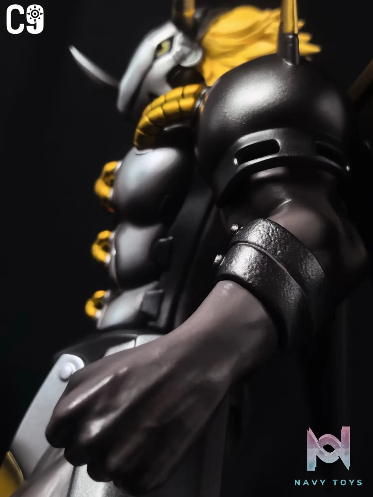 C9 Studio – War Greymon 2.0 Digimon