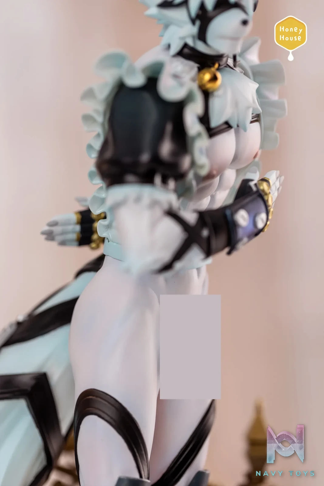 Honey House Studio – Zenless Zone Zero Wolf Maid Von Lycaon