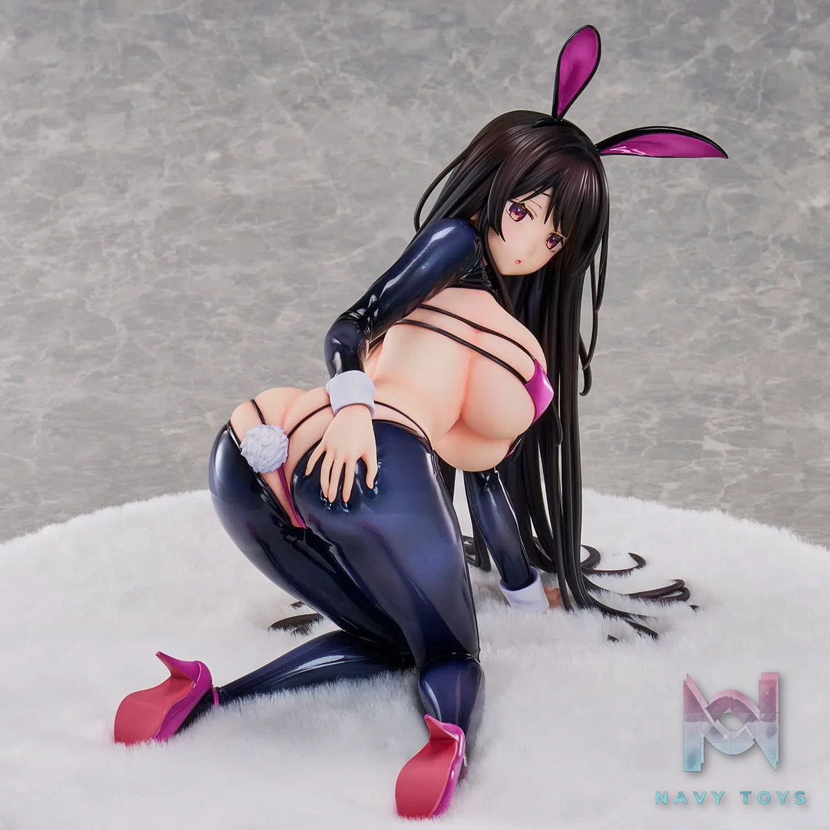 Union Creative – Original – Reverse Bunny Figure (Licensed)