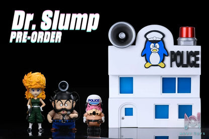 LeaGue Studio – Dr. Slump Penguin Village Series Policewoman