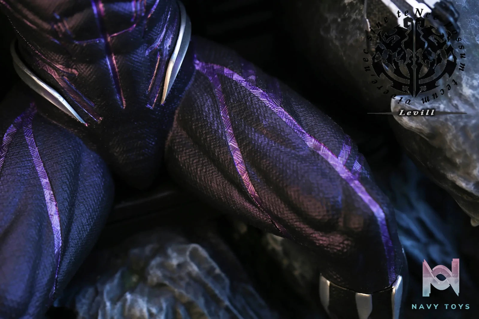Levill studio – Black Panther on Throne