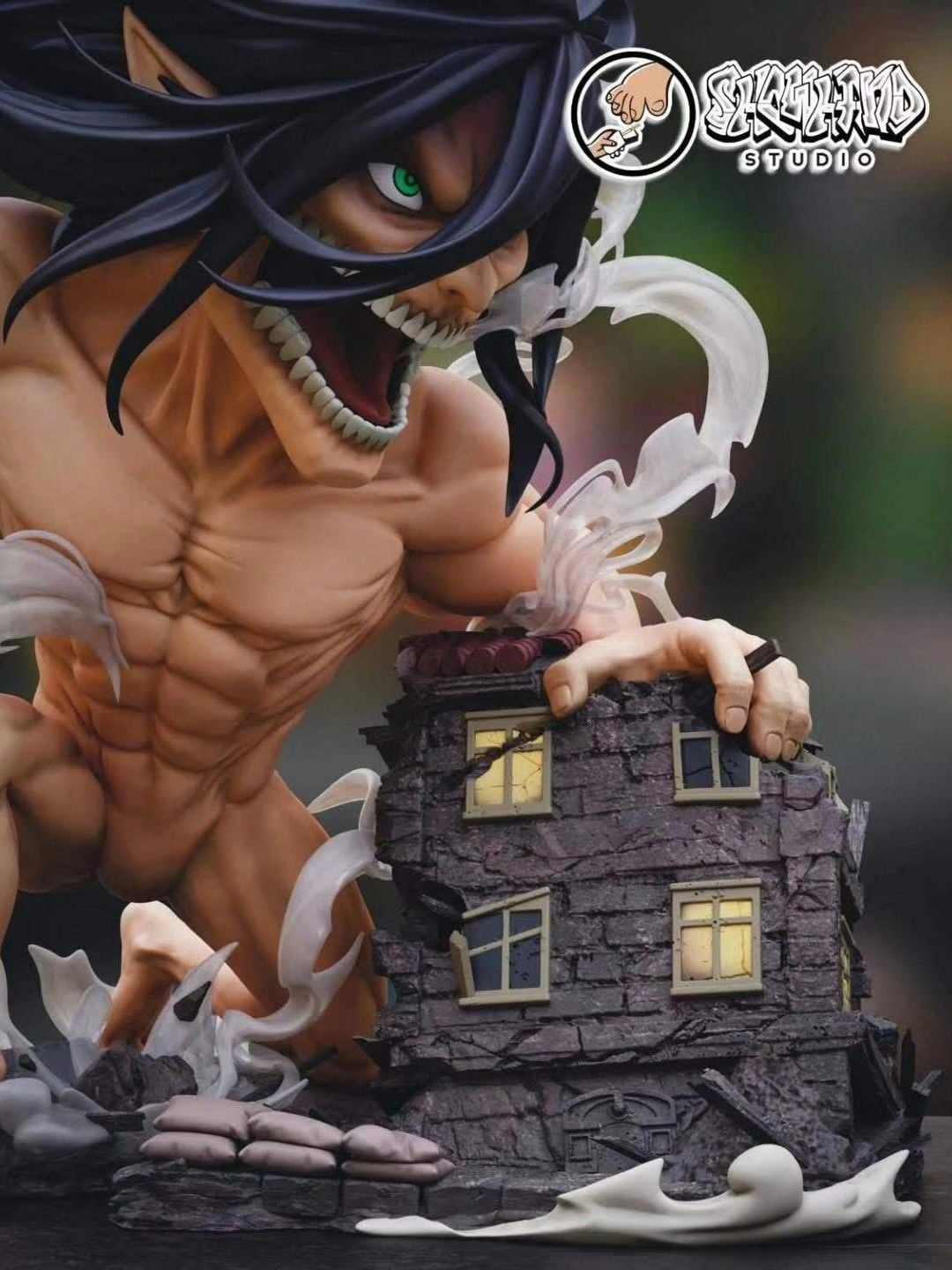 Attack Titan - Attack On Titan - Showhand Studio resin statue shadow hand studio anime figure