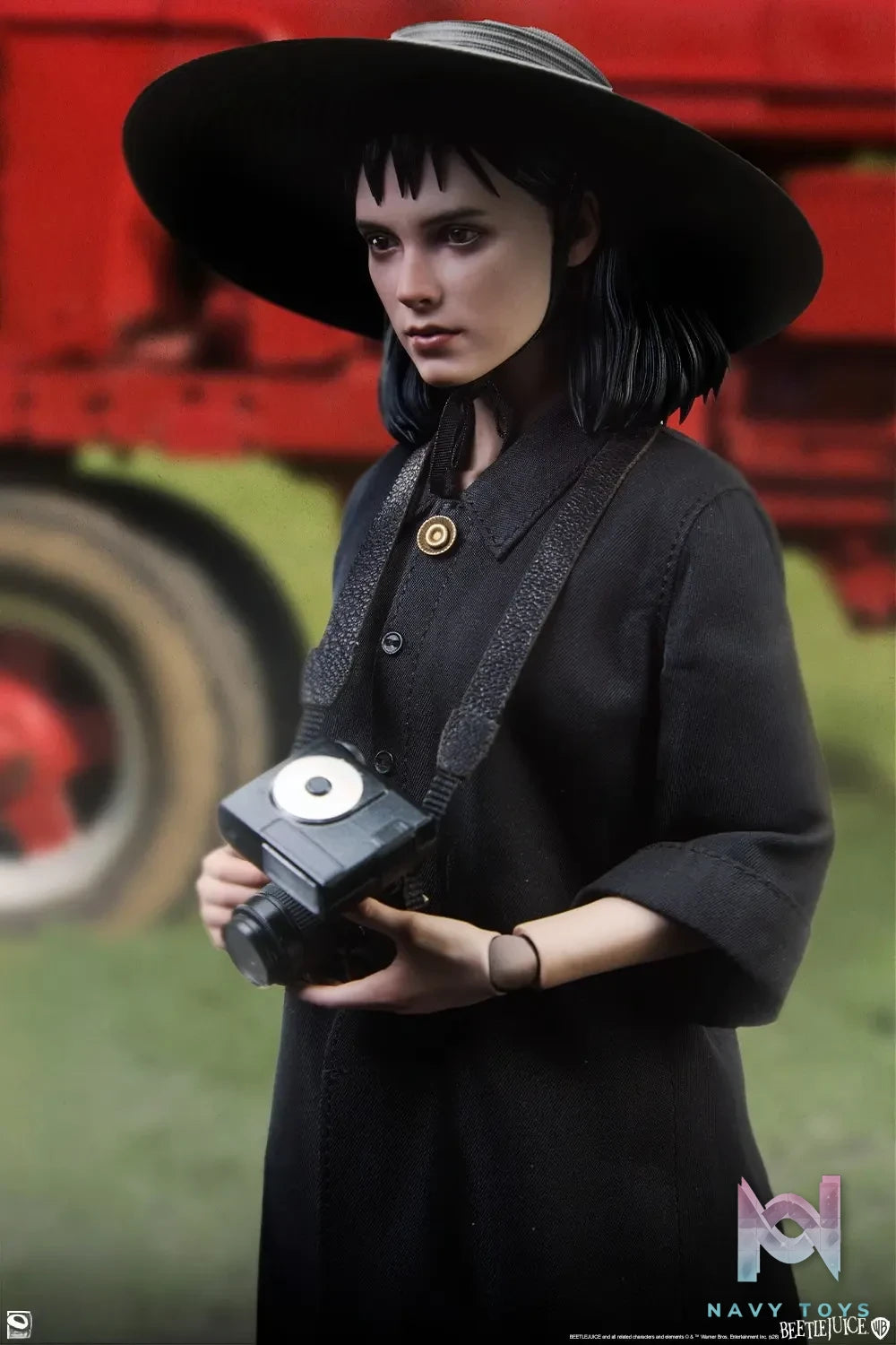 Sideshow Collectibles – Lydia Deetz 1/6 Scale Figure 100498 (Licensed)