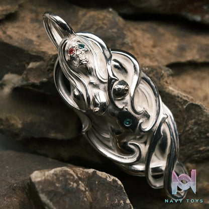 Raven Studio (silver jewelry) – Original Exclusive “A Dream” Skull Pendant Original
