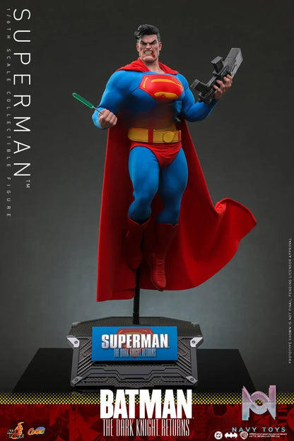 Hottoys – Batman: The Dark Knight Returns – Superman 1/6 Action Figure CMS032 (Licensed)