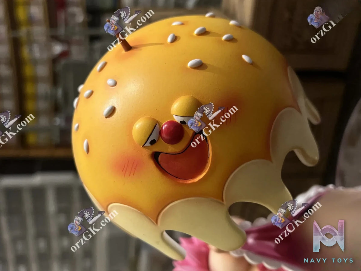 BT Studio – One Piece Big Mom Charlotte Linlin