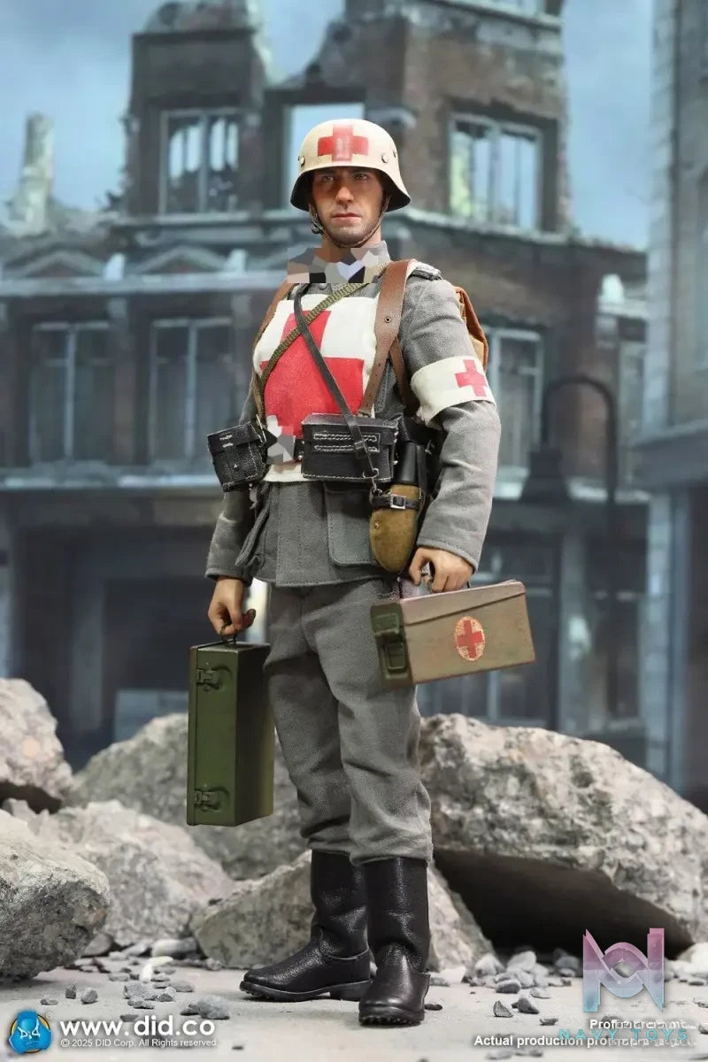 DID Studio – 1/6 Scale WWII German Medic Officer Candidate Gregor D80183 (Licensed)