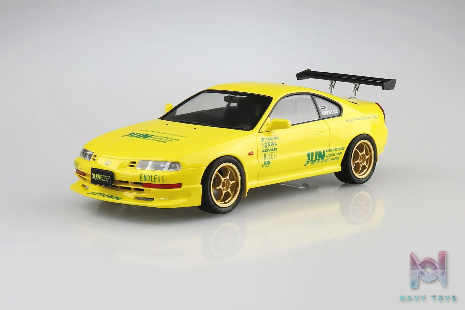 AOSHIMA – 1/24 Scale Car Model #4 (Licensed)