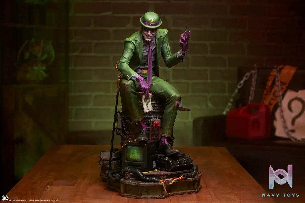 Sideshow Collectibles – DC The Riddler Premium Format Figure 300892 (Licensed)