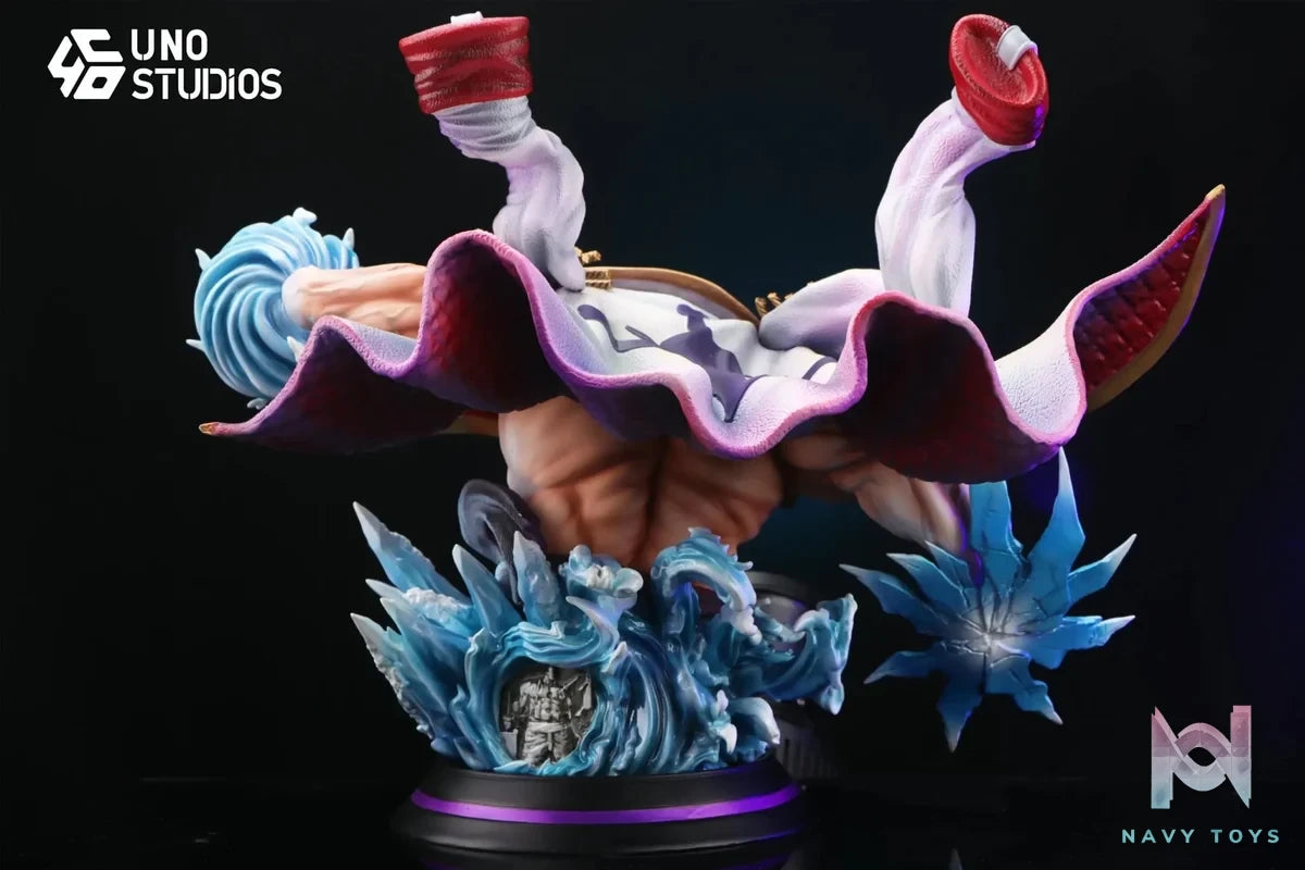 UNO Studio - One Piece Whitebeard Desk Figure Bust resin statue Navy Toys anime figure