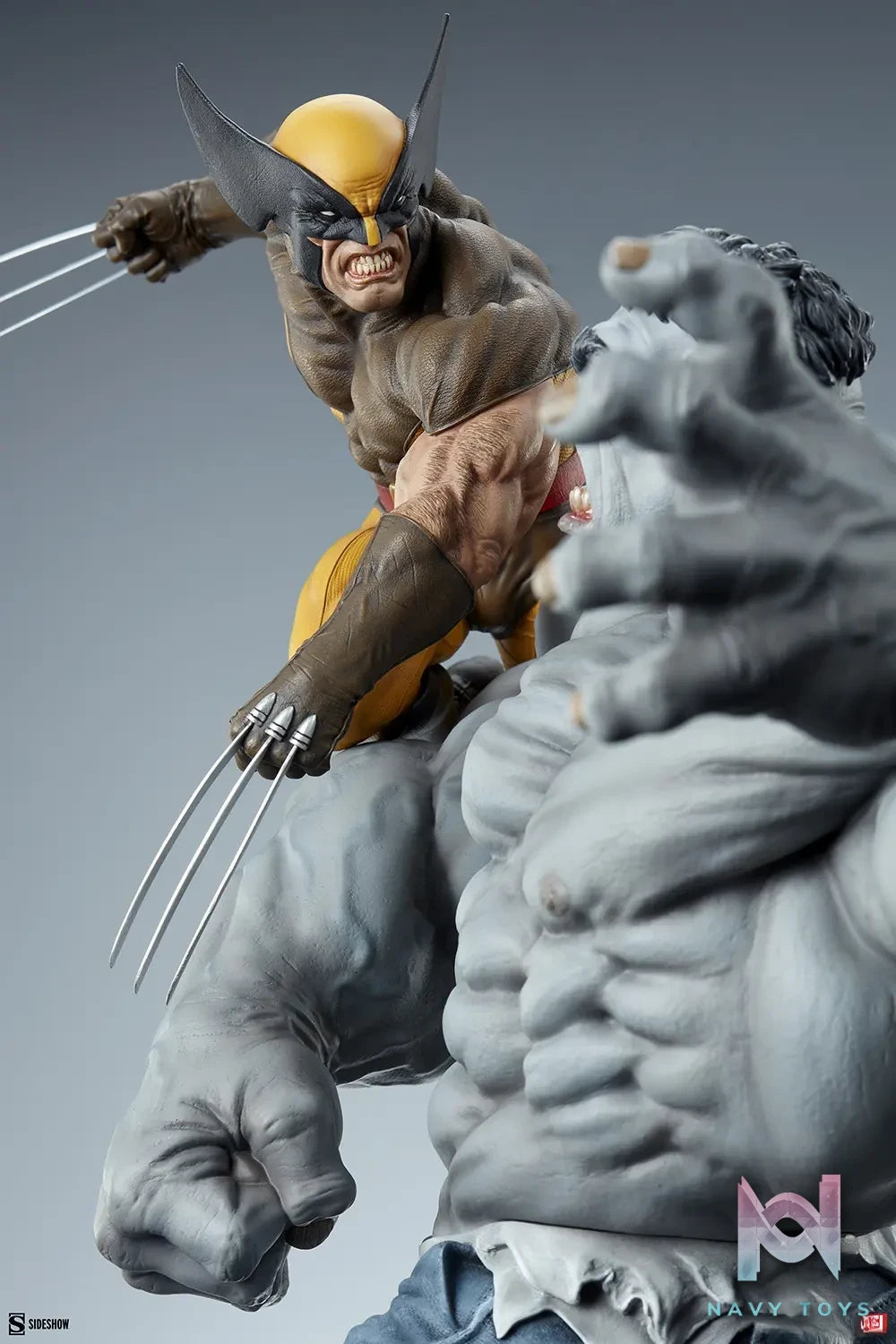 Sideshow Collectibles – Marvel collectible Grey Hulk vs Wolverine 2002162 (Licensed)