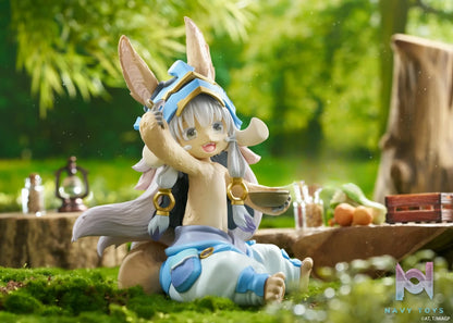 Taito – Made in Abyss: The Golden Land of the Blazing Sun Desktop Cute Figure Nanachi Mealtime ver. (Licensed)