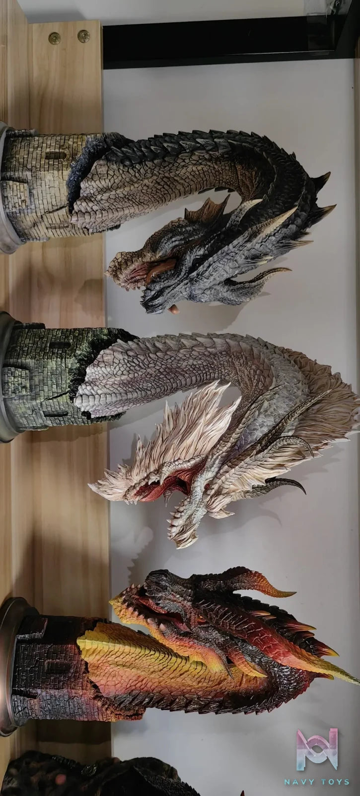 Dragon Frontier Studio – Monster Hunter White Fatalis Head Sculpture