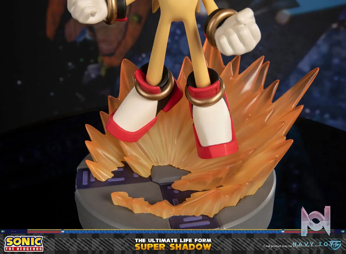 First 4 Figures – Sonic The Hedgehog – The Ultimate Life Form: Shadow the Hedgehog X Super Shadow (Licensed)