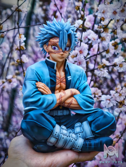 REN Studio – Sanemi Shinazugawa Sitting Pose Wind Hashira Demon Slayer