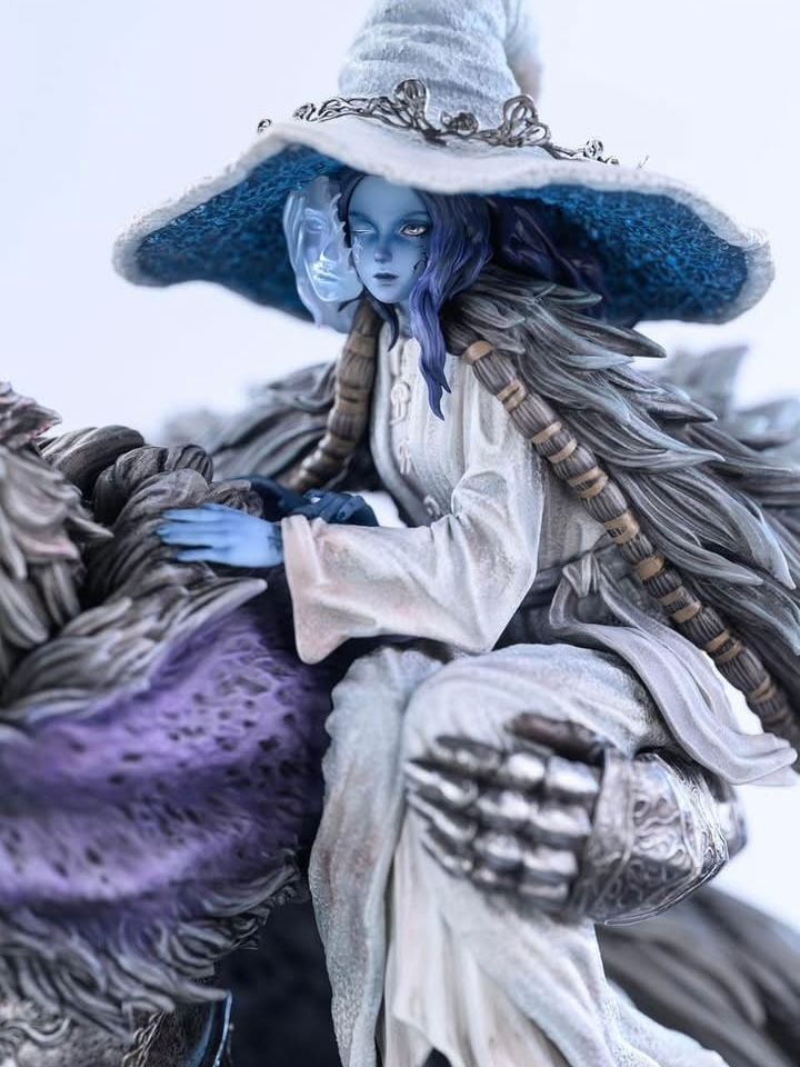 Wolf and Luna Princess - Elden Ring - Bonfire x Dtalon Studio resin statue Bonfire x Dtalon Studio anime figure