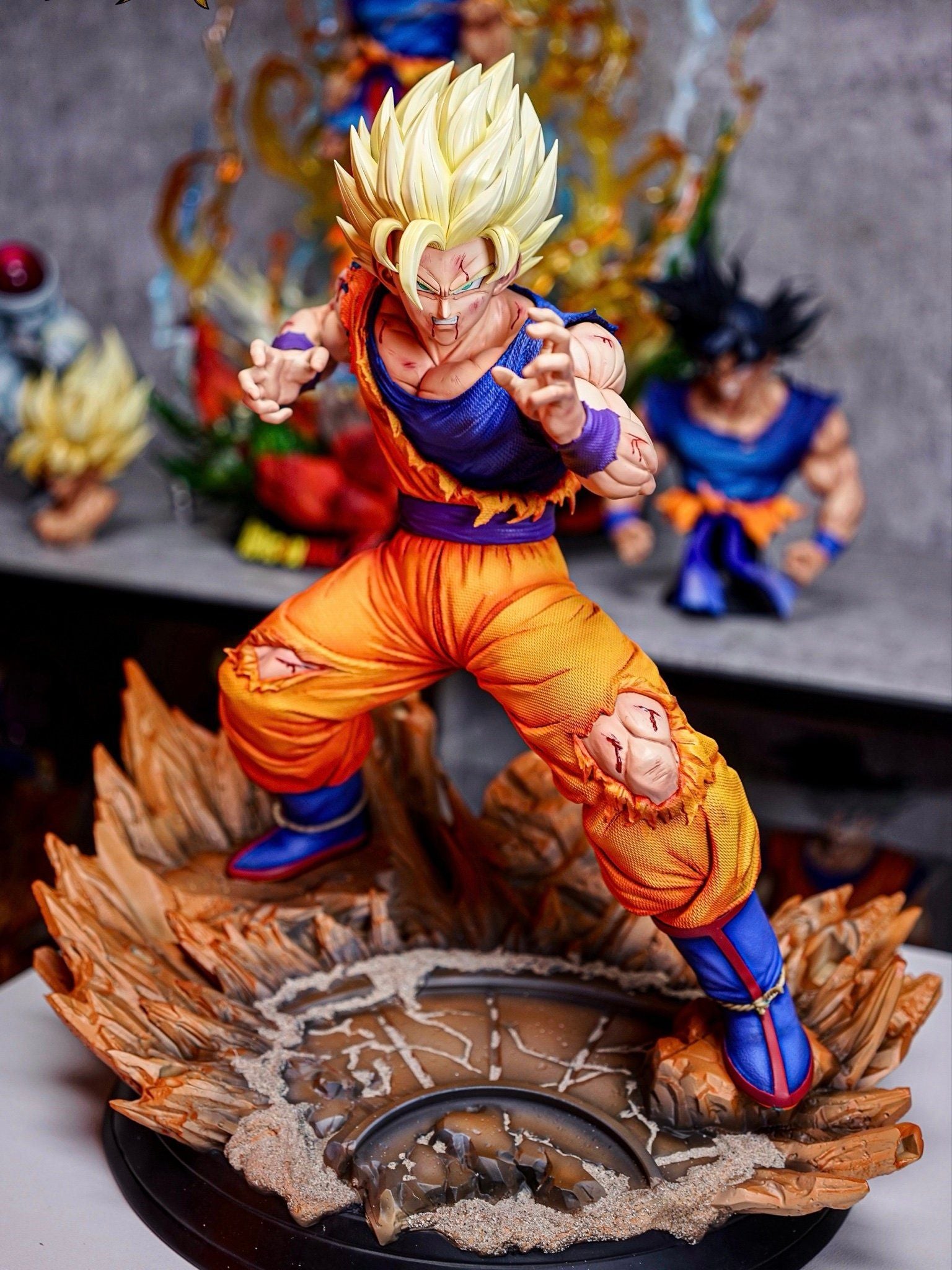 Son Goku - Dragon Ball - Army Ant Studio resin statue Thistles And Thorns Studio anime figure
