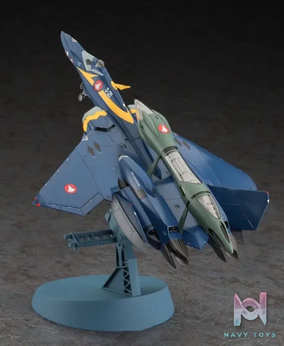 Hasegawa – 1/72 YF-21 w/Fast Pack X Fold Booster Plastic Model (Licensed)