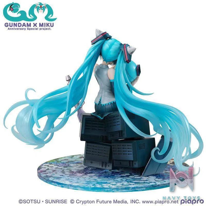 Gundam x Miku Anniversary Special Project Lucrea resin statue MegaHouse Studio anime figure