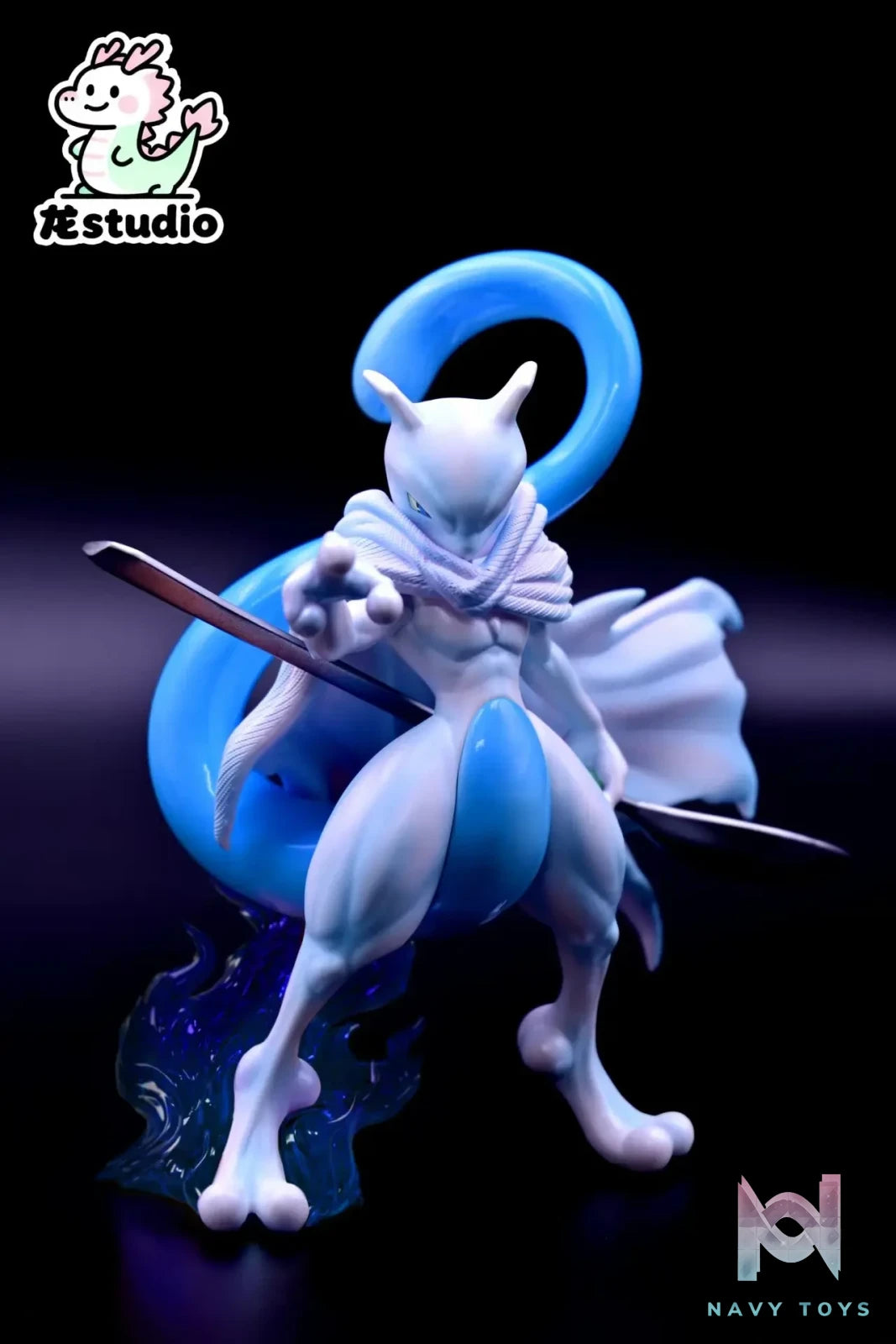 Long Studio – Mewtwo Pokémon
