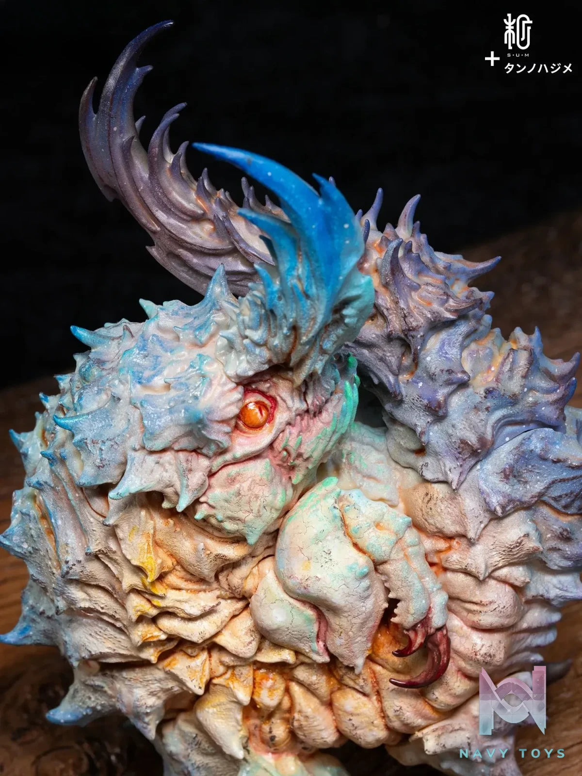 Manas SUM – 1/8 Earwig Statue (Licensed)
