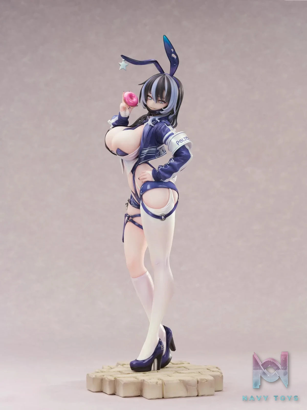 Luminous Box – CheLA77 Original Illustration Bunny Cops 02 1/6 Figure (Licensed)