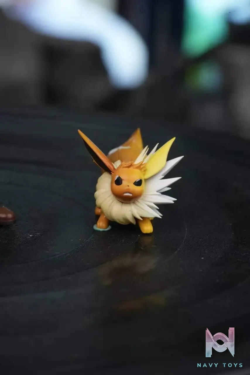 Red Art Studio – Special Edition Bill X Eevee Pokémon