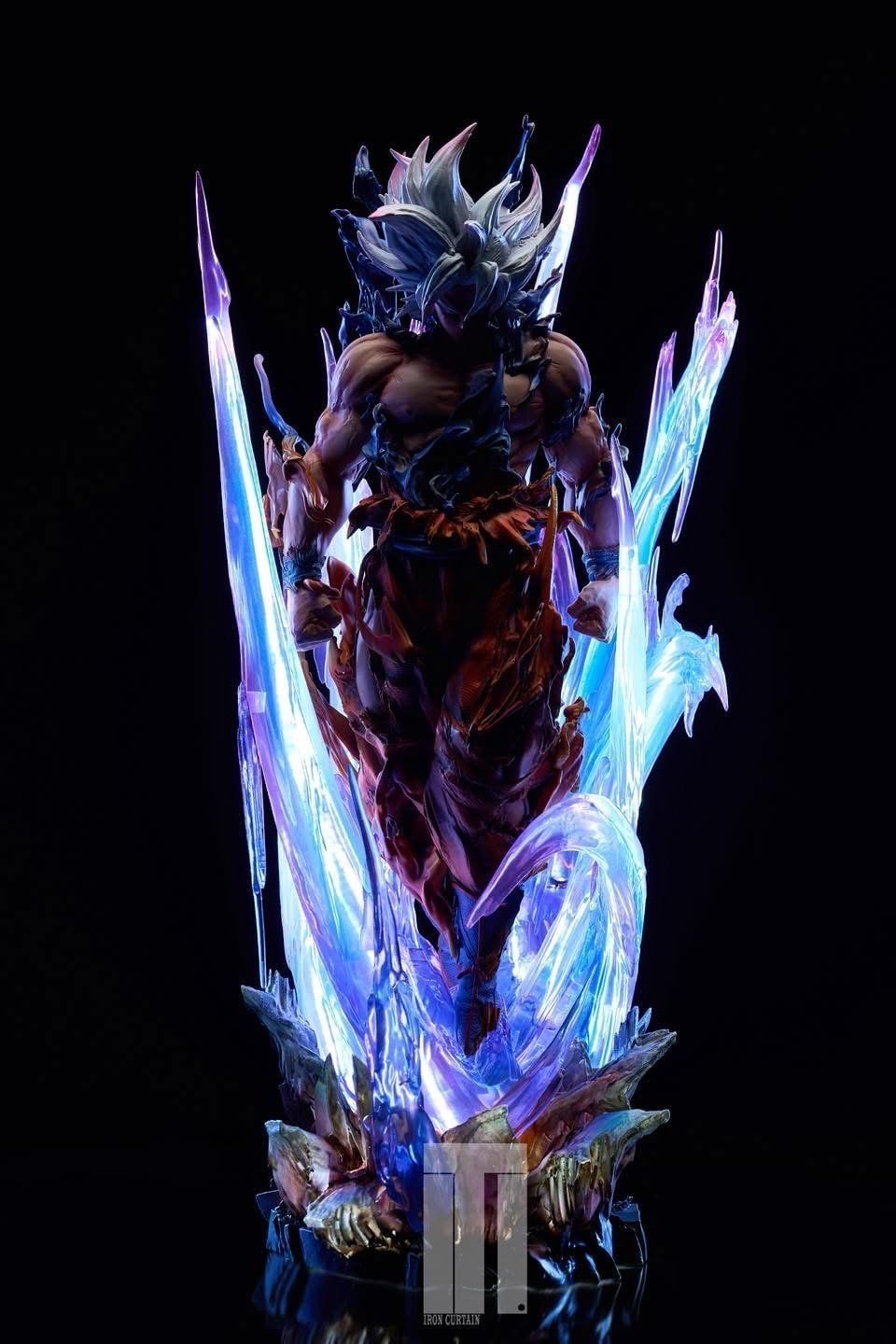 Goku Ultra Instinct - Dragon Ball - Iron Curtain Studio resin statue iron curtain studio anime figure