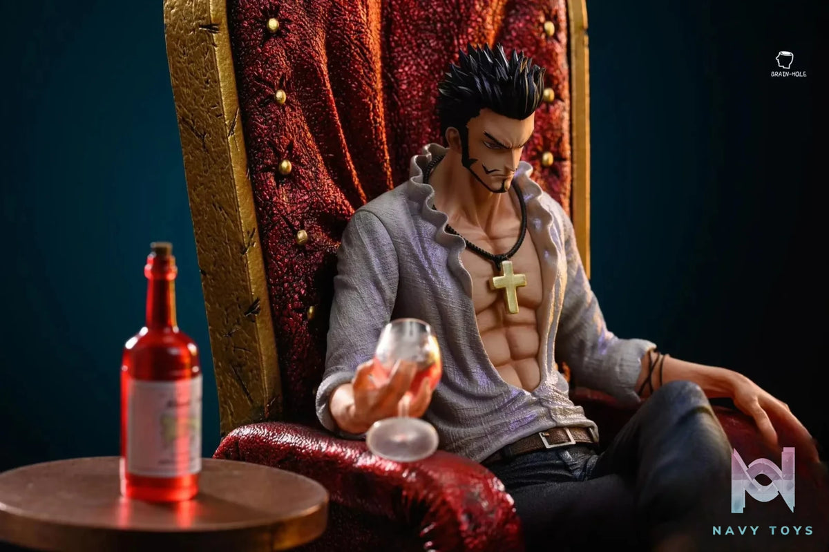 Brain-Hole Studio – One Piece Seated Dracule Mihawk