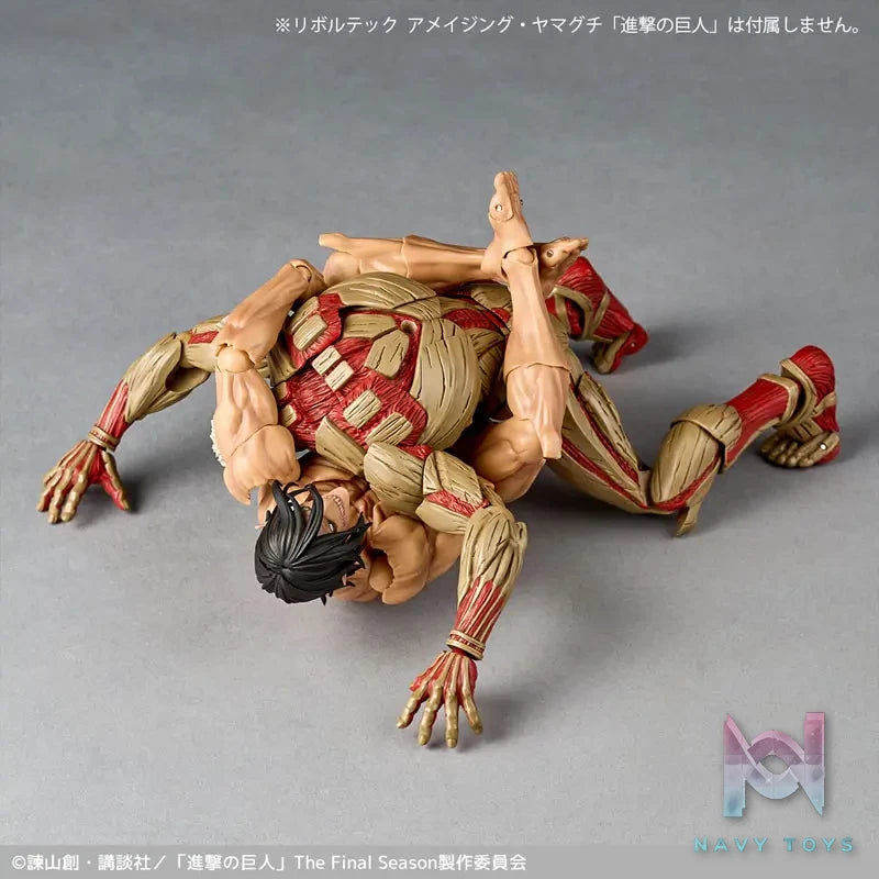 Kaiyodo – Revoltech Amazing Yamaguchi Attack on Titan Armored Titan & Female Titan (Licensed)