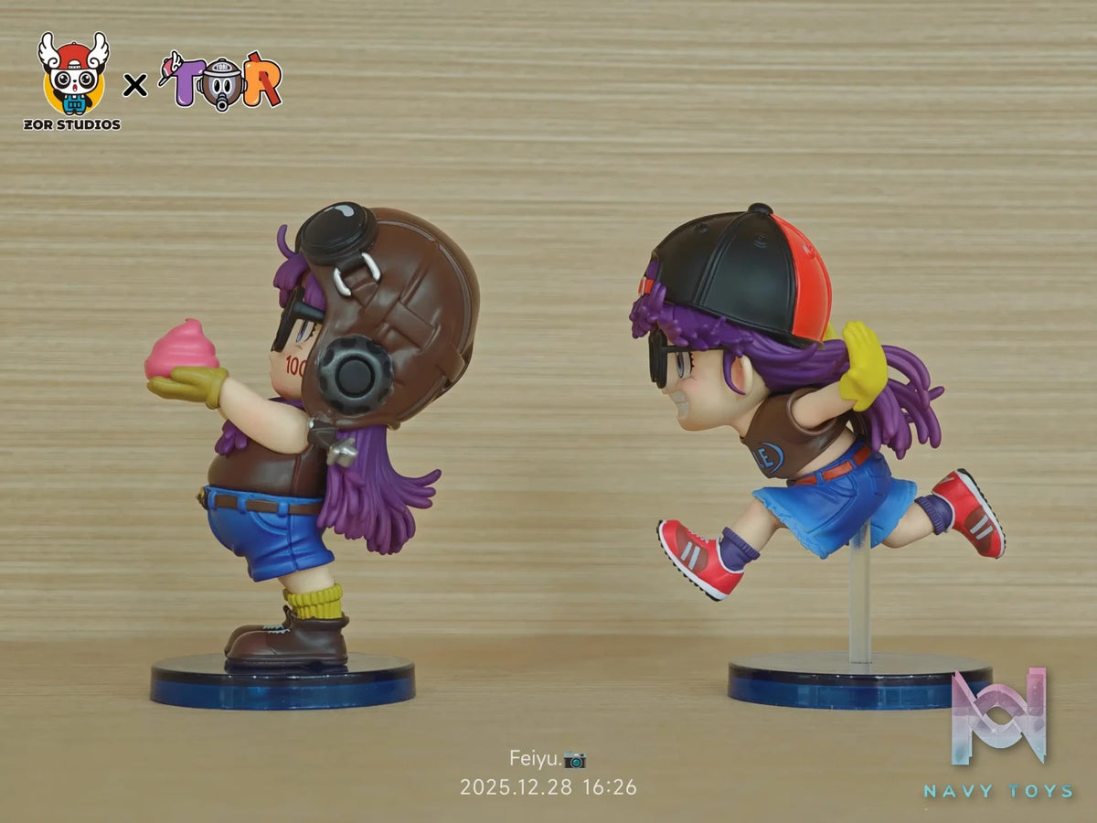 ZOR Studio – Arale Series 002 Holding Poop Dr. Slump