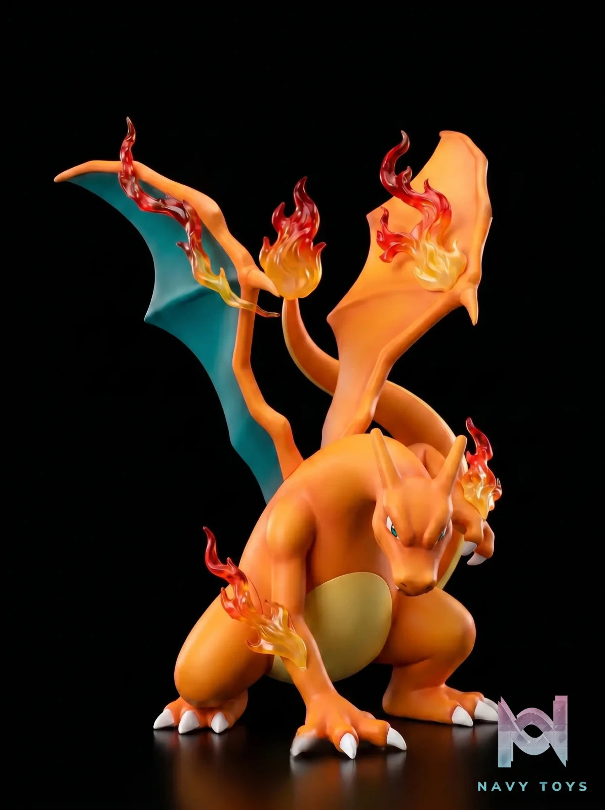 ECC Studio – Charizard Squatting Position Pokémon