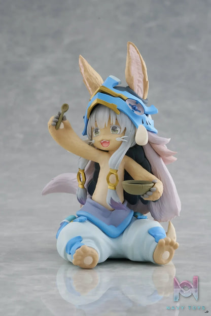 Taito – Made in Abyss: The Golden Land of the Blazing Sun Desktop Cute Figure Nanachi Mealtime ver. (Licensed)
