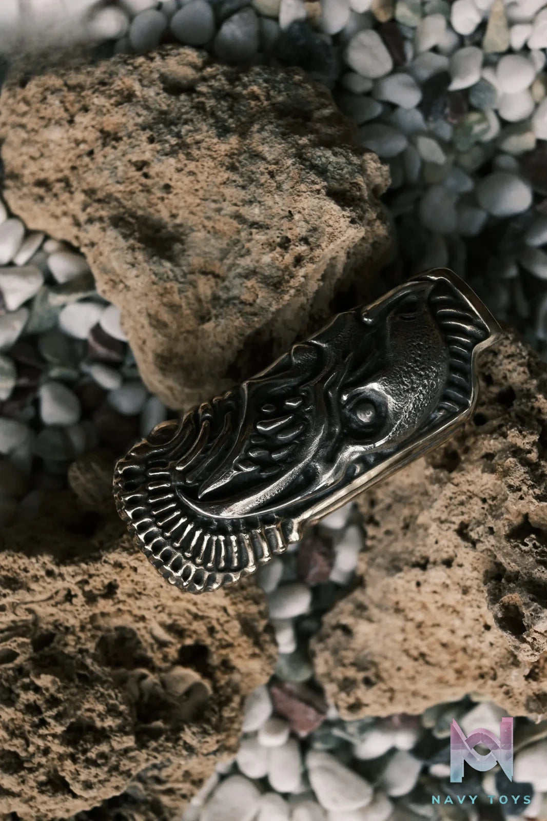 Raven Studio (silver jewelry) – Misty Fire Handmade Silver BIC J5 Lighter Case Original