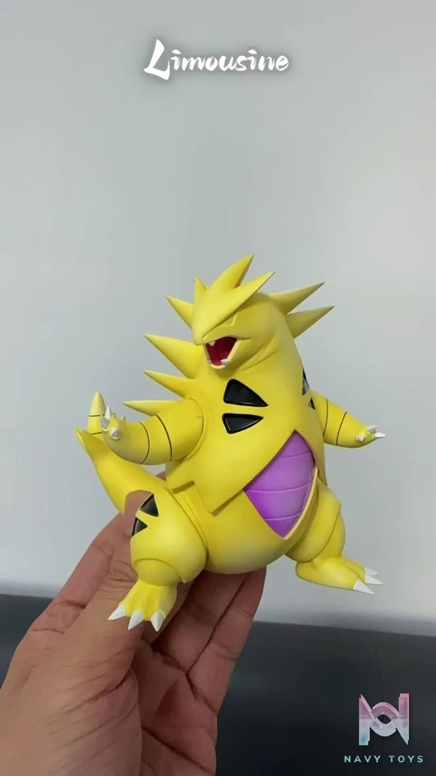 Limousine Studio – Tyranitar Evolution Set Pokémon