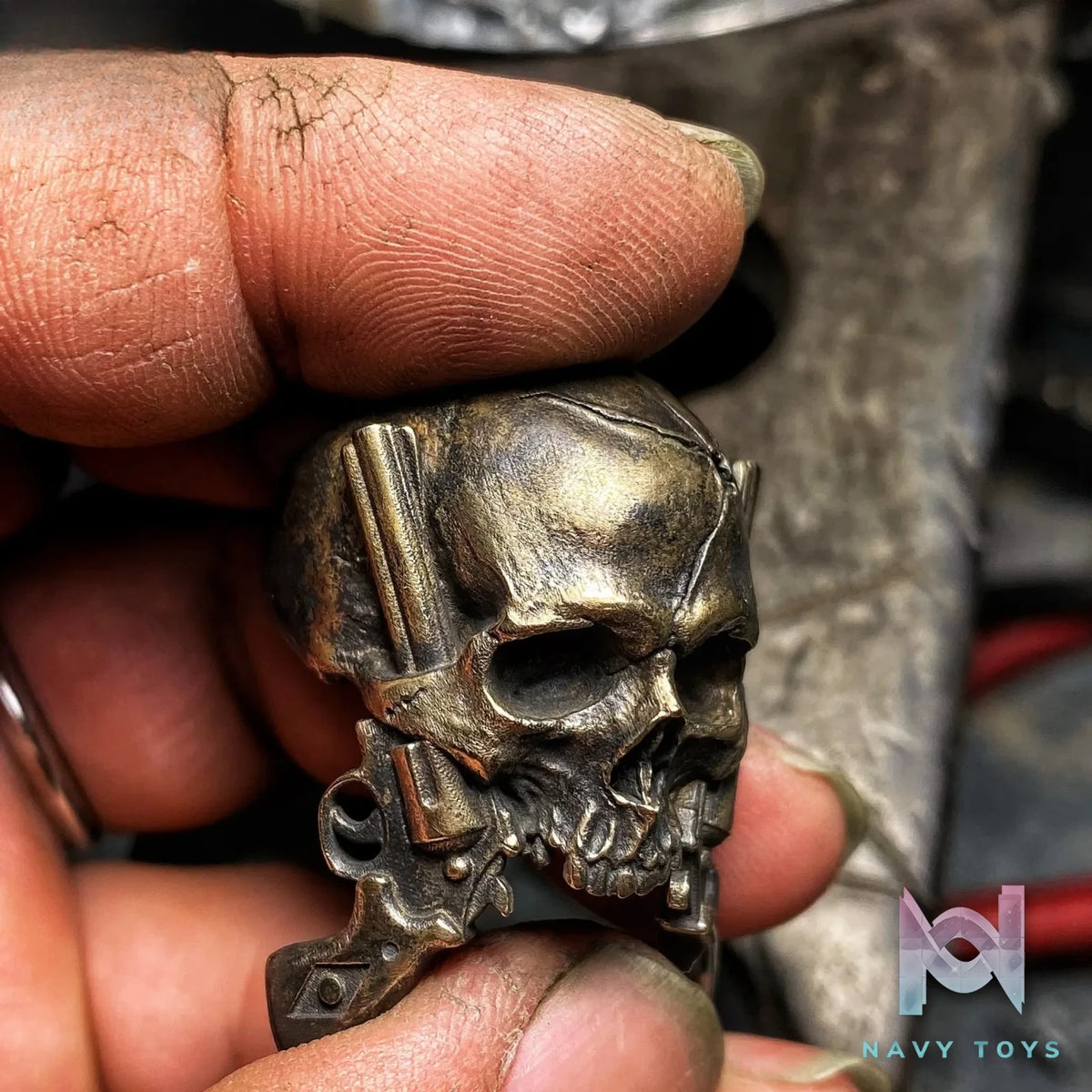 Raven Studio (silver jewelry) – Original Exclusive “Duel” Double Gun Skull Ring Original