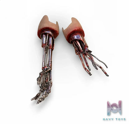 INSTANT TOYS – Battle‑Damaged Mechanical Arm & Pristine Mechanical Arm Set The Terminator