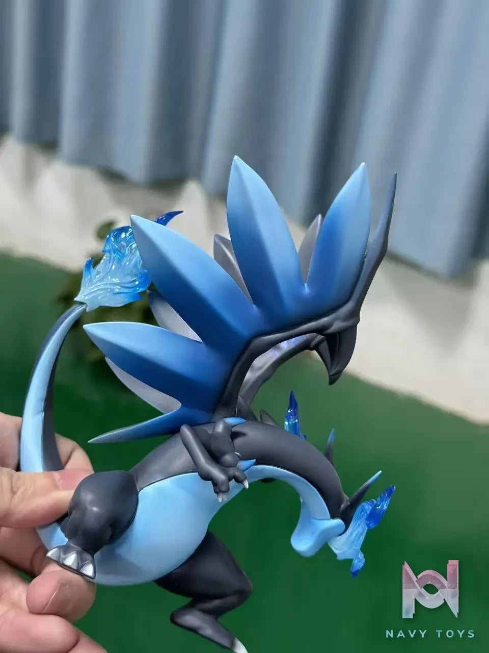 LIMOUSINE Studio – Mega Charizard X/Y Pokémon