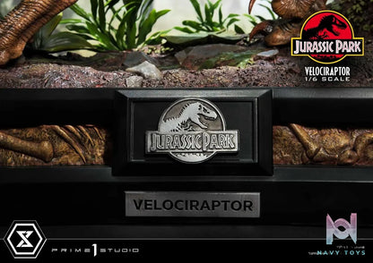 Prime 1 Studio – Legacy Museum Collection Jurassic Park (Film) Velociraptor Attack 1/6 scale LMCJP-04(Licensed)