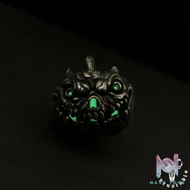 Raven Studio (silver jewelry) – Halloween Exclusive Jack-o’-lantern Pendant Original