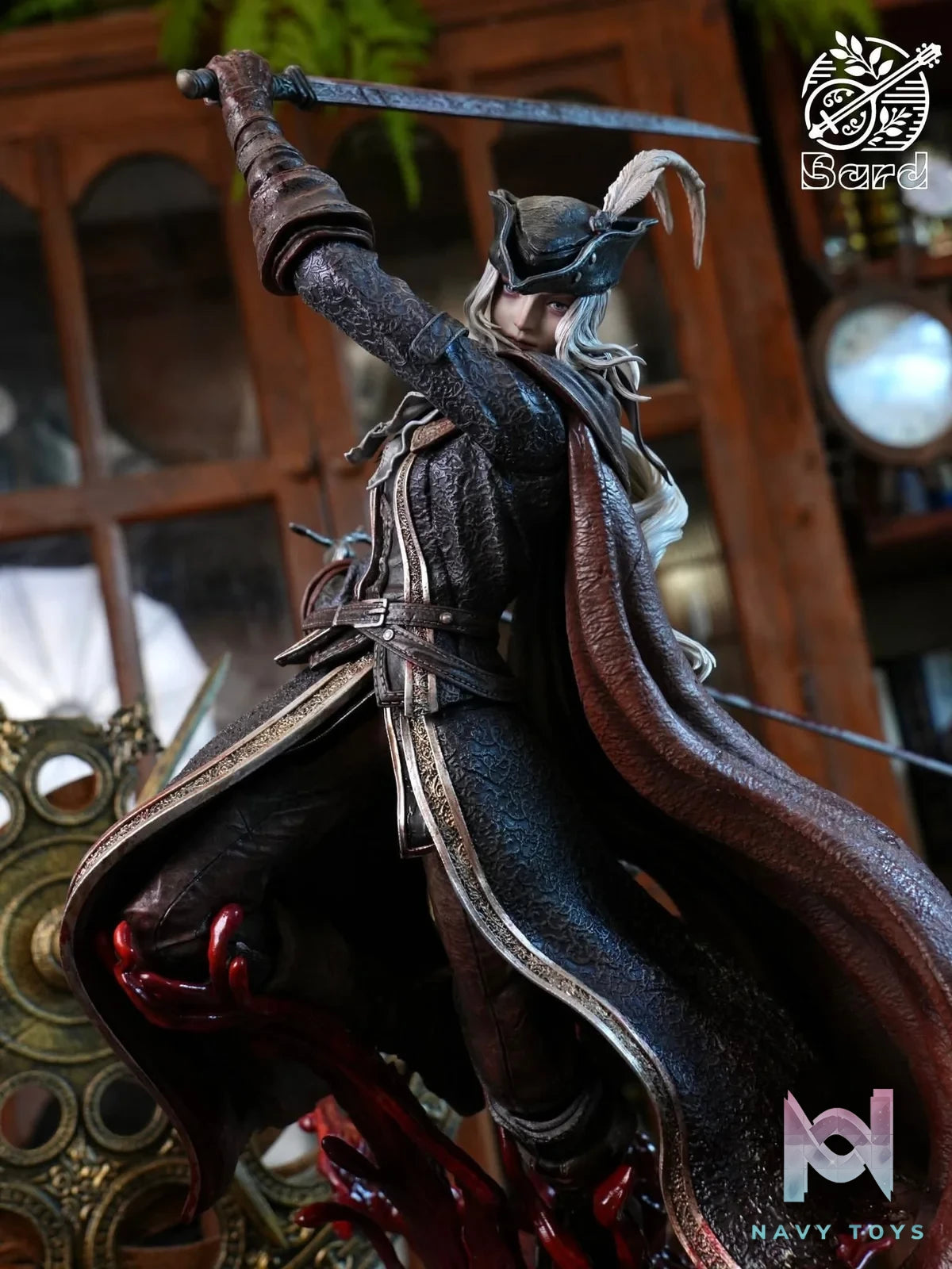 Lady Maria vs Hunter resin statue Bard studio anime figure