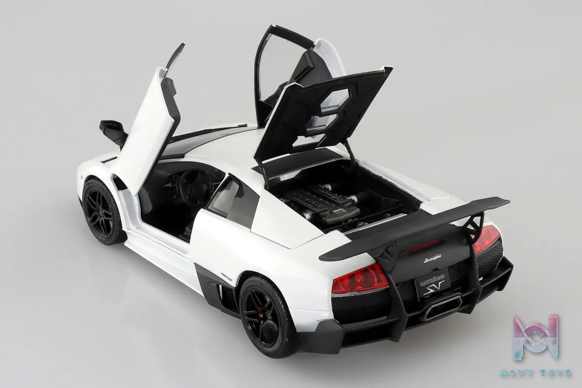 AOSHIMA – 1/24 Scale Car Model #24 (Licensed)
