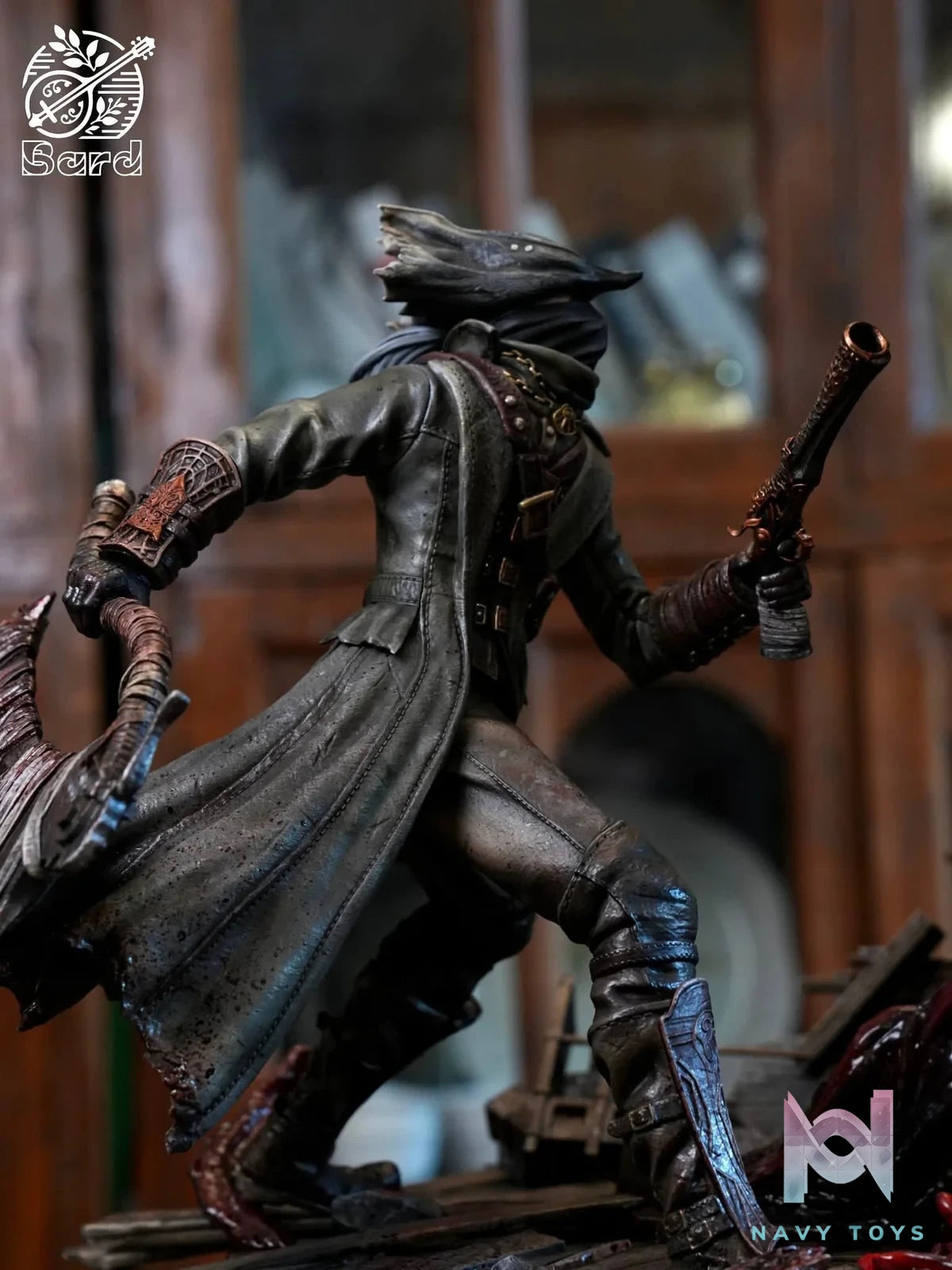 Lady Maria vs Hunter resin statue Bard studio anime figure