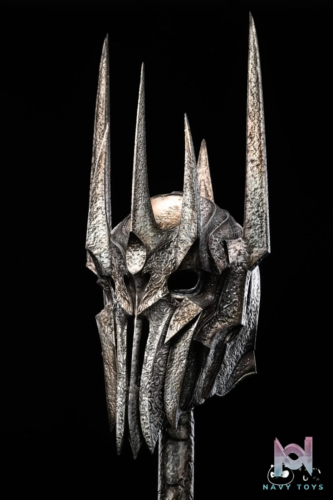 Panda Studio – Lord of the Rings Helm of Sauron
