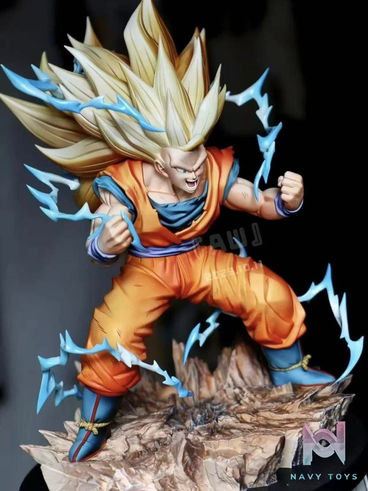 Goku SS3 - Dragon Ball - AW Studio resin statue aw studio anime figure