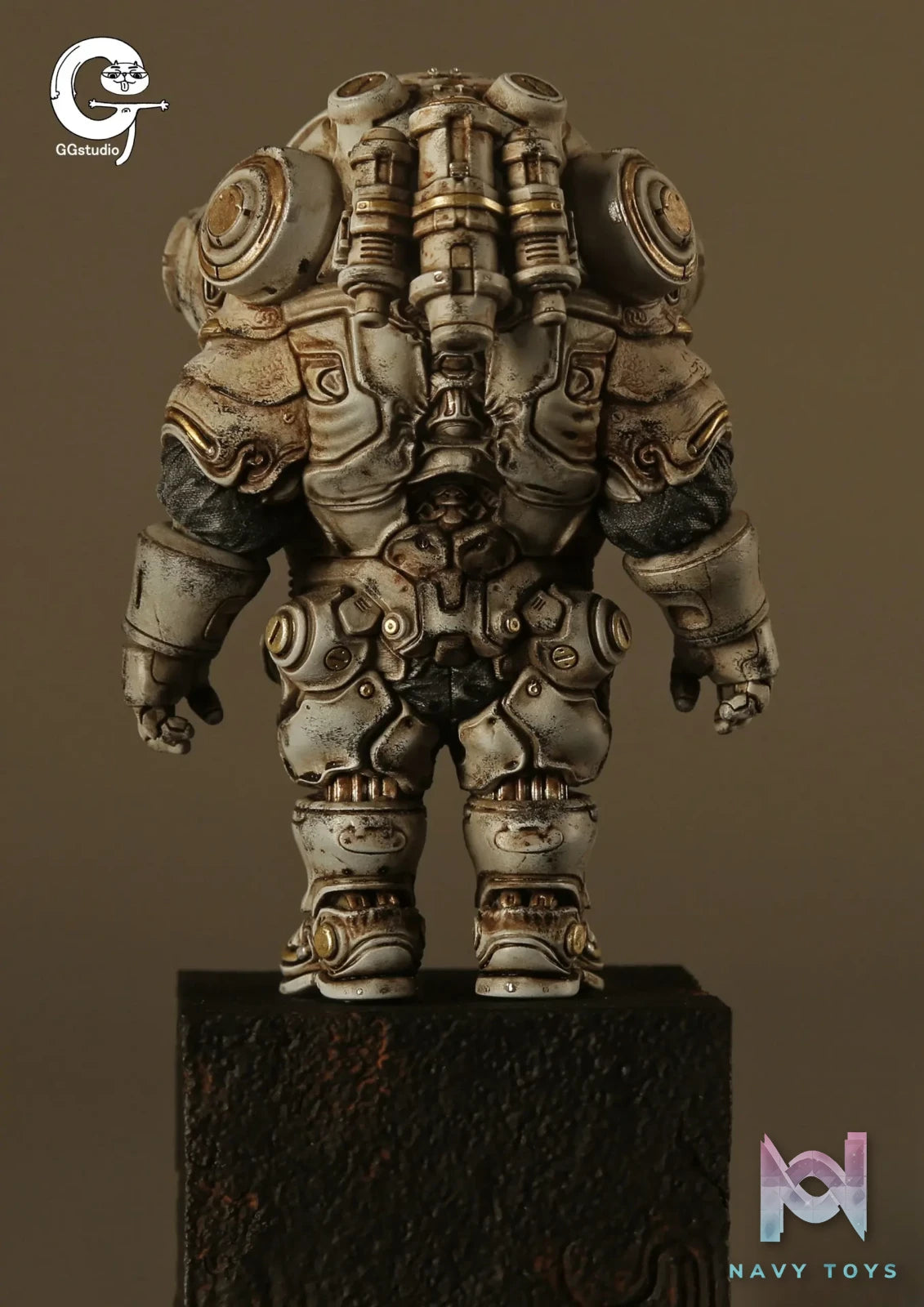GG Studio – Original MONSTERSPACE LOSTER (Licensed)